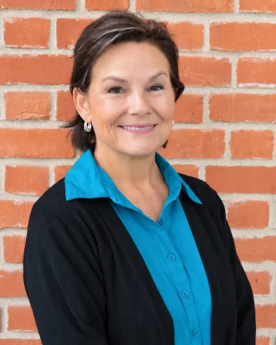 Dr. Heather Hallam-Helbich, Ph.D., C.Psych., C.T.S.